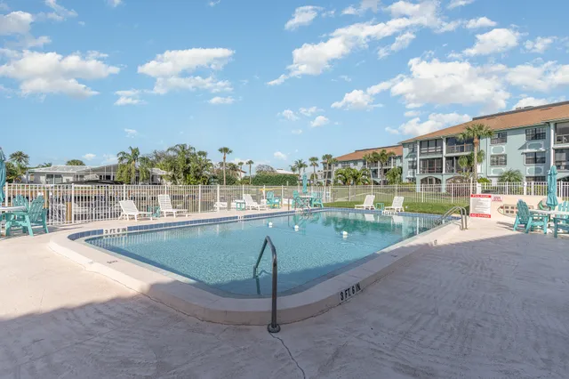 $4,000 | 2001 South Banana River Boulevard, Unit 319, Cocoa Beach, FL 32931