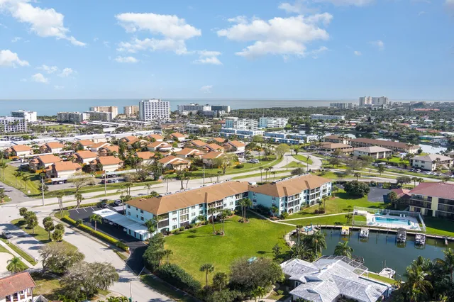 $4,000 | 2001 South Banana River Boulevard, Unit 319, Cocoa Beach, FL 32931