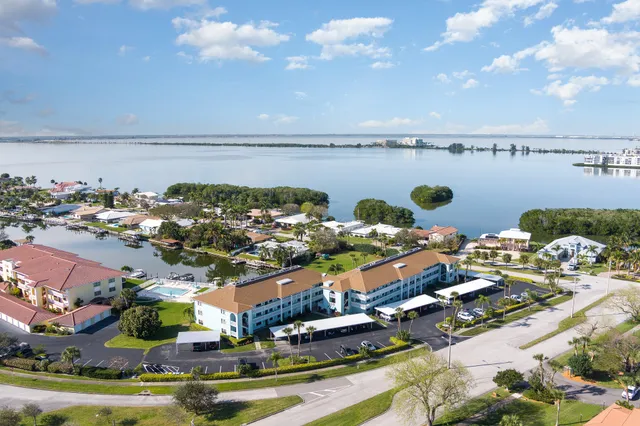 $4,000 | 2001 South Banana River Boulevard, Unit 319, Cocoa Beach, FL 32931