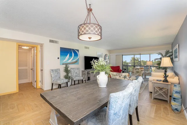 $4,000 | 2001 South Banana River Boulevard, Unit 319, Cocoa Beach, FL 32931