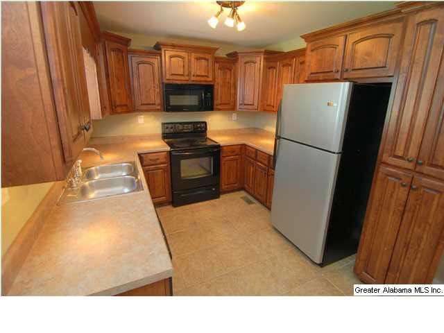 2208 Oscar Bradford Road Hayden, AL 35079 - Photo 3 of 19