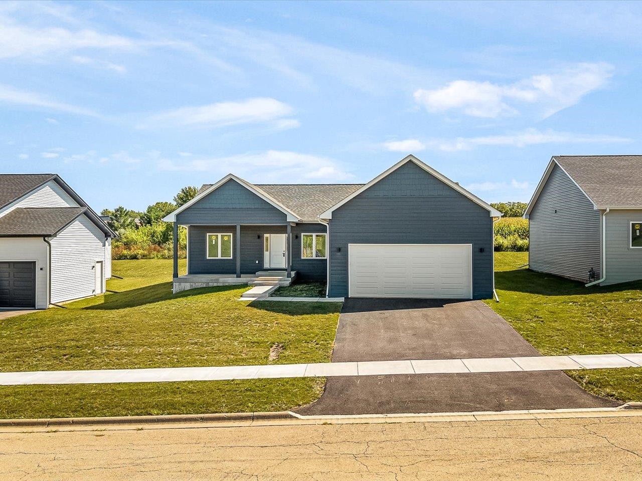 8531 Blue River Road Rockford, IL 61107 - Photo 2 of 28 Gallery Image 2