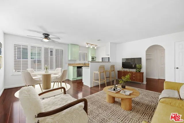 $479,000 | 976 Larrabee Street, Unit 231, West Hollywood, CA 90069