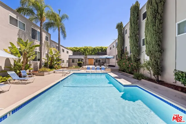 $479,000 | 976 Larrabee Street, Unit 231, West Hollywood, CA 90069