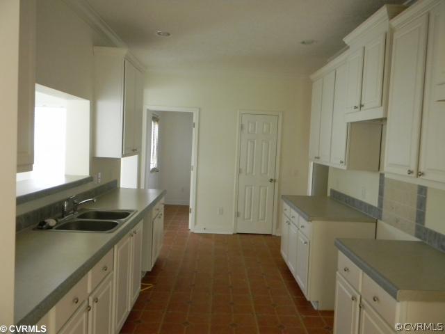 26210 Hill Road Ruther Glen, VA 22546 - Photo 4 of 7 Kitchen