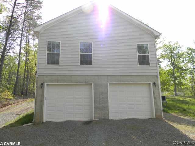 26210 Hill Road Ruther Glen, VA 22546 - Photo 6 of 7 Parking Lot/Garage