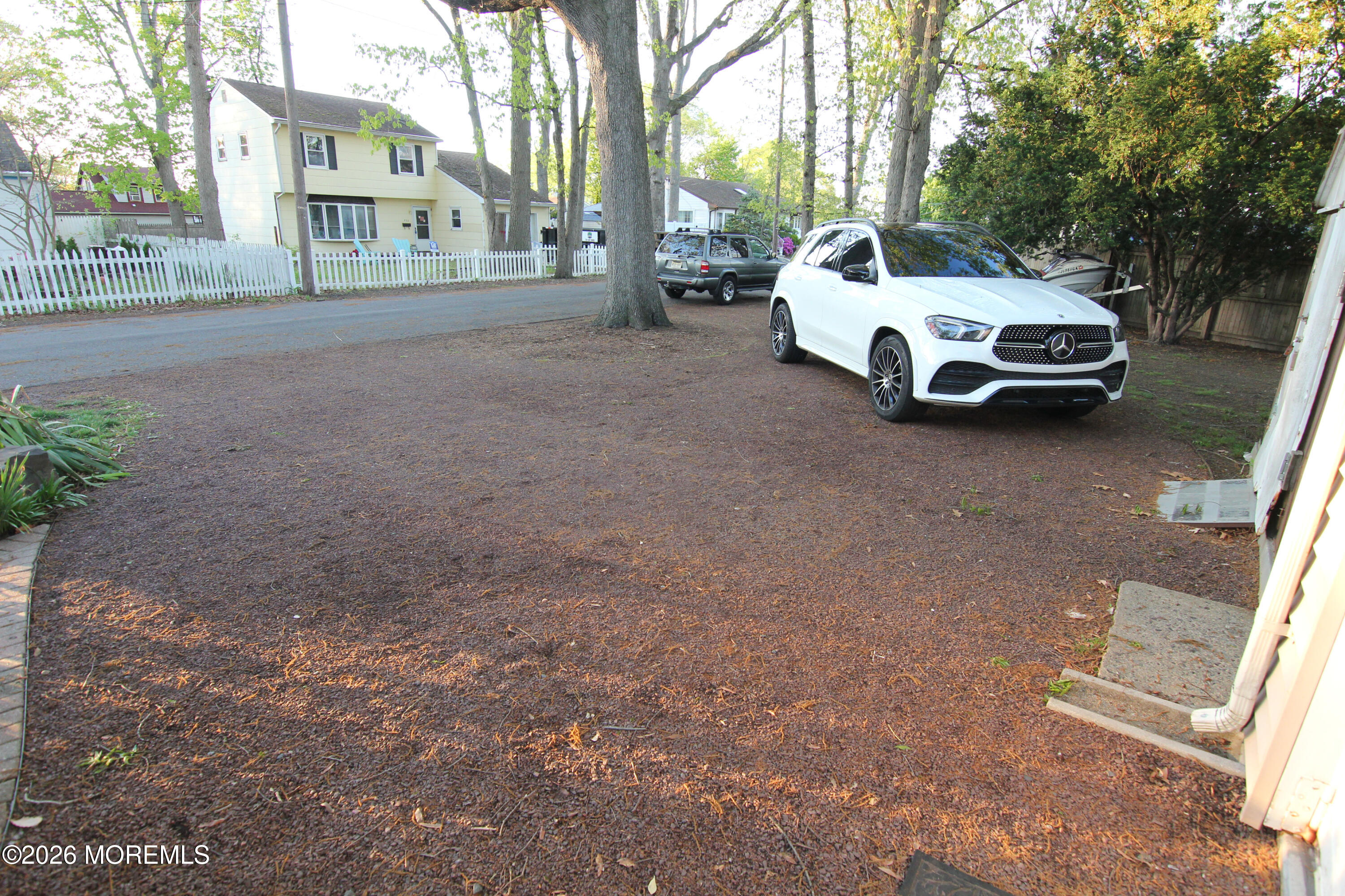 815 Shady Lawn Way Keyport, NJ 07735 - Photo 22 of 31 815 Shadylawn-19