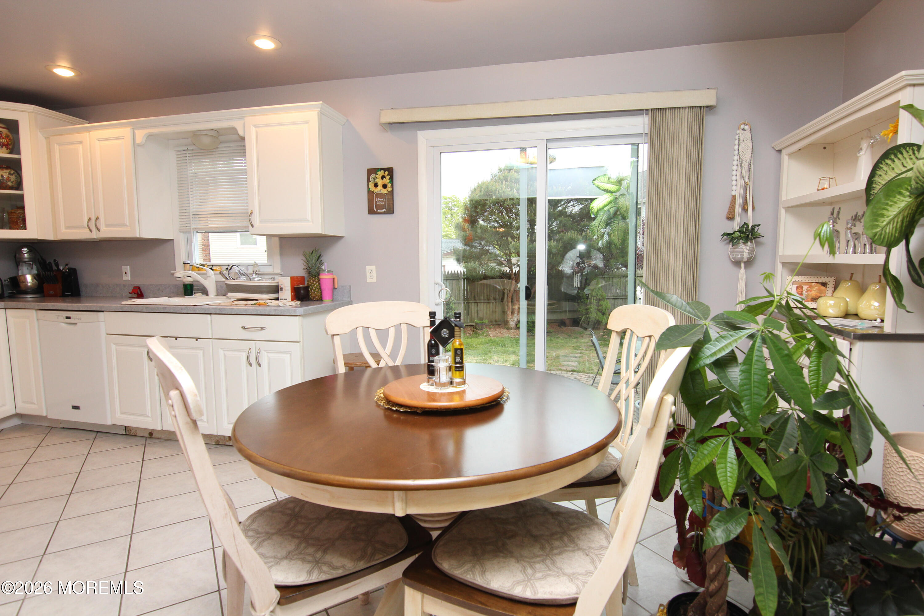 815 Shady Lawn Way Keyport, NJ 07735 - Photo 4 of 31 815 Shadylawn-4