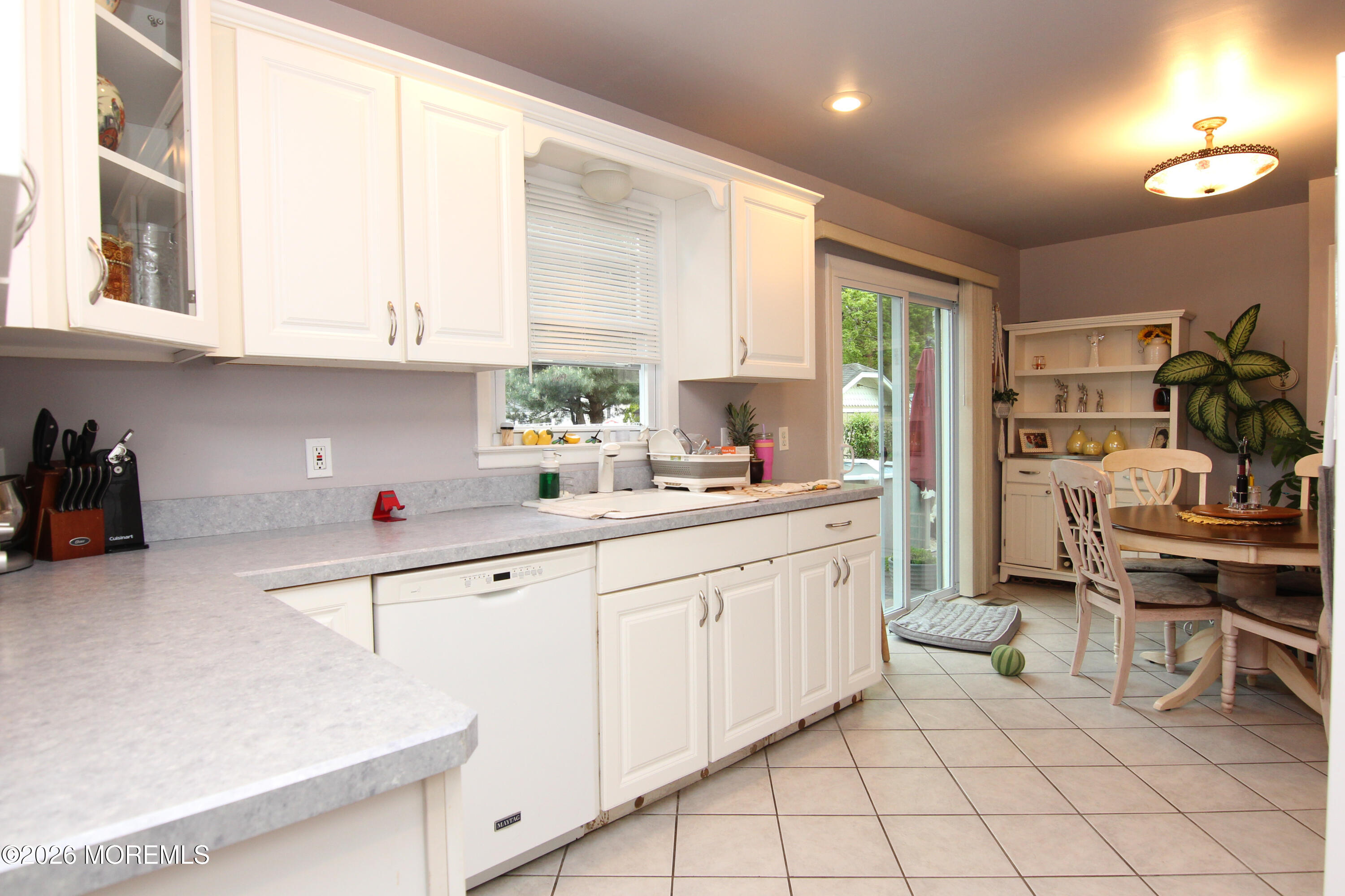 815 Shady Lawn Way Keyport, NJ 07735 - Photo 6 of 31 815 Shadylawn-6