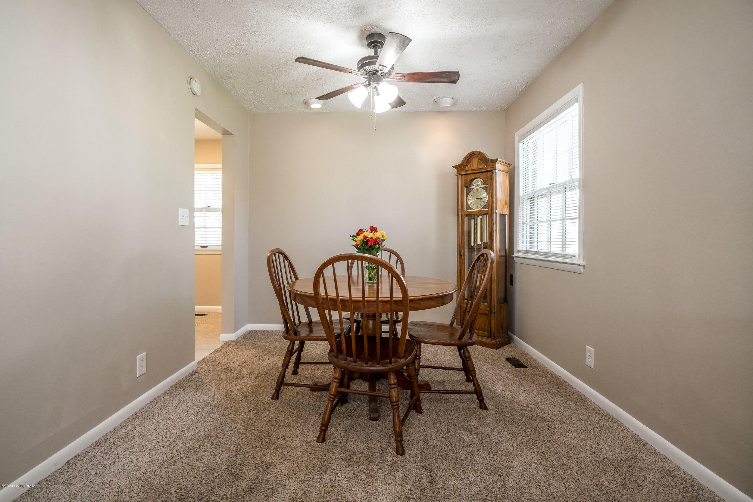 2852 Nepperhan Road Louisville, KY 40218 - Photo 13 of 38 2852 Nepperhan Road-18