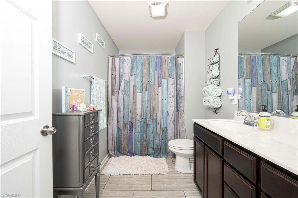 4464 Silo Ridge Clemmons, NC 27012 - Photo 24 of 36 Full Bath