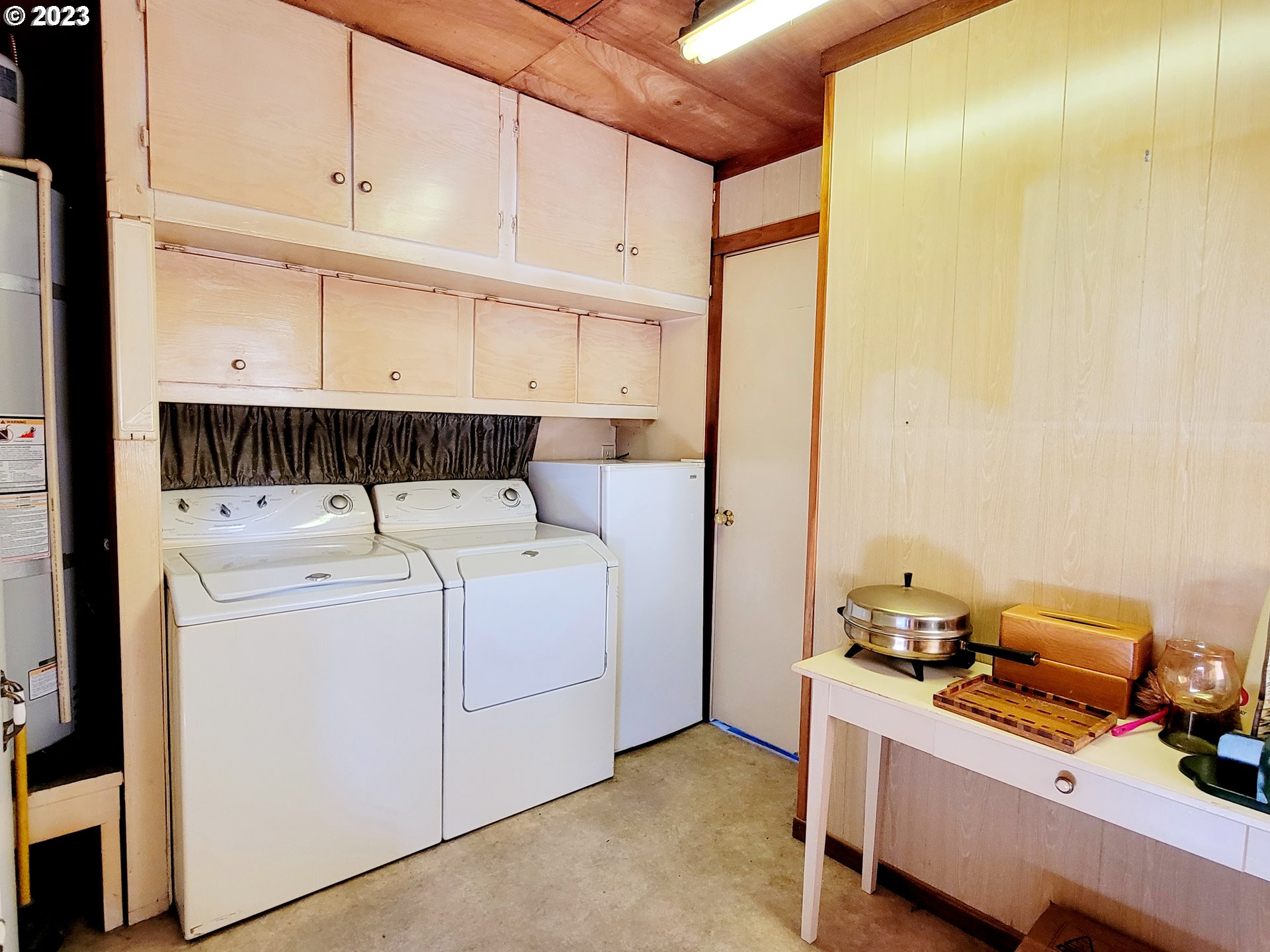 19921 Whaleshead Road, Unit OV8 Brookings, OR 97415 - Photo 43 of 48 a utility room with dryer and washer
