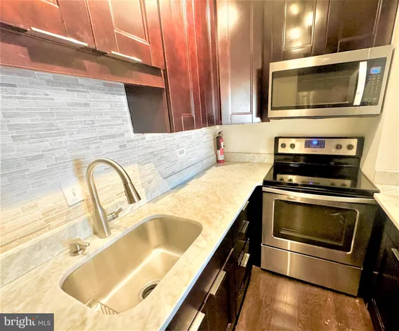 $1,700 | 1311 Delaware Avenue Southwest, Unit S336, Washington, DC 20024