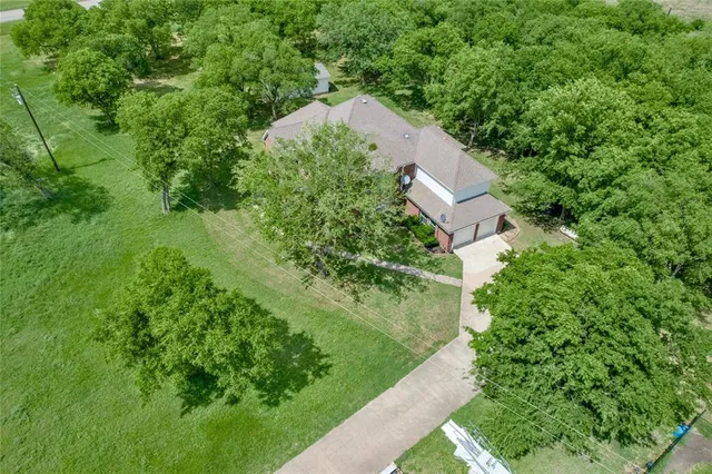 $649,000 | 135 Kirkpatrick Road, Ennis, TX 75119