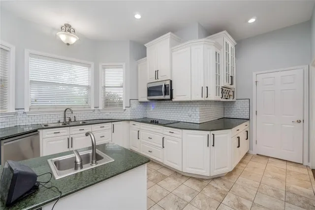 $649,000 | 135 Kirkpatrick Road, Ennis, TX 75119