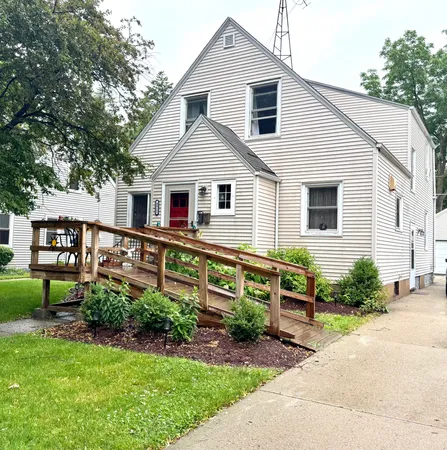 $349,900 | 4012 Taft Road, Kenosha, WI 53142