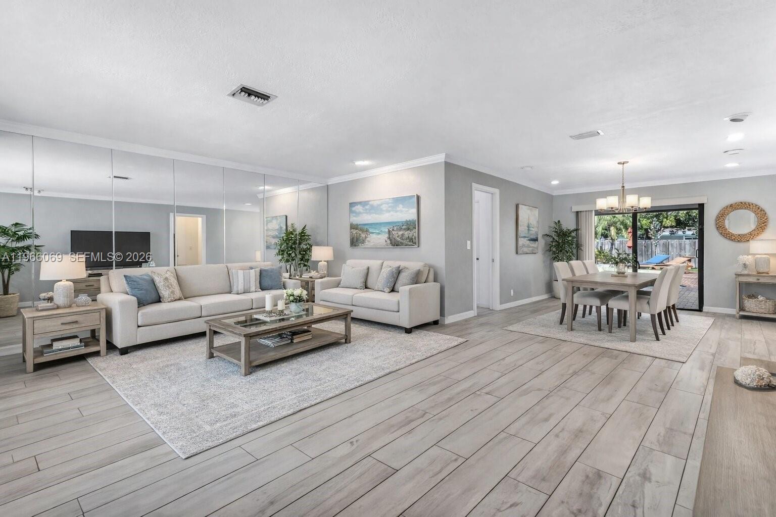 5201 Jefferson Street Hollywood, FL 33021 - Photo 5 of 28