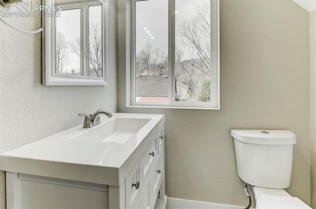 920 West Cheyenne Road Colorado Springs, CO 80906 - Photo 32 of 49
