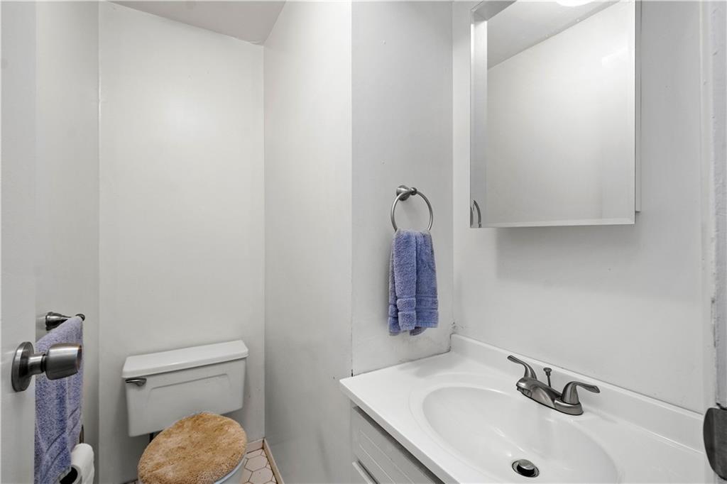 2595 Old Washington Road Pittsburgh, PA 15241 - Photo 17 of 20 Gallery Image 17