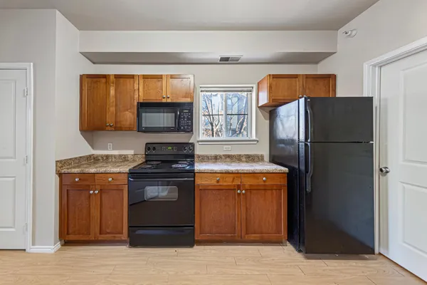 $274,900 | 13570 Technology Dr., Unit 2106, Eden Prairie, MN 55344