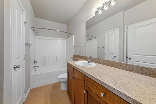 $274,900 | 13570 Technology Dr., Unit 2106, Eden Prairie, MN 55344