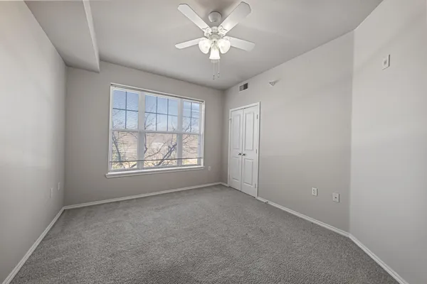 $274,900 | 13570 Technology Dr., Unit 2106, Eden Prairie, MN 55344