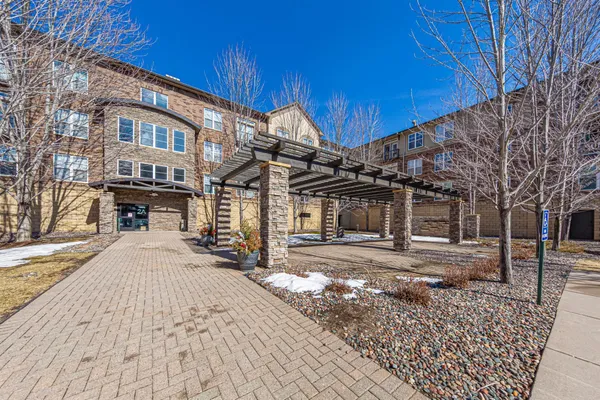 $274,900 | 13570 Technology Dr., Unit 2106, Eden Prairie, MN 55344