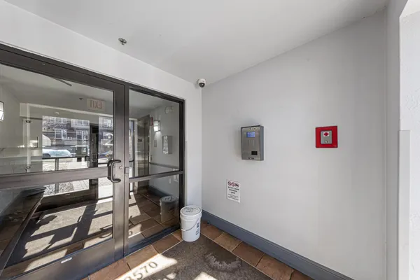 $274,900 | 13570 Technology Dr., Unit 2106, Eden Prairie, MN 55344