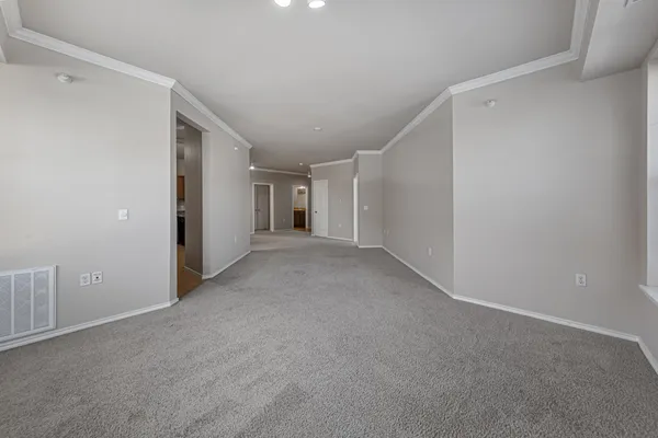 $274,900 | 13570 Technology Dr., Unit 2106, Eden Prairie, MN 55344