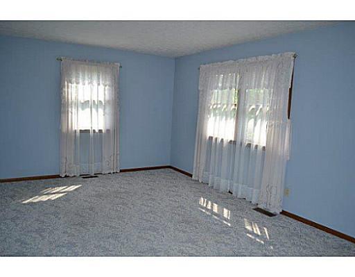 538 Moorefield Road Springfield, OH 45502 - Photo 2 of 25