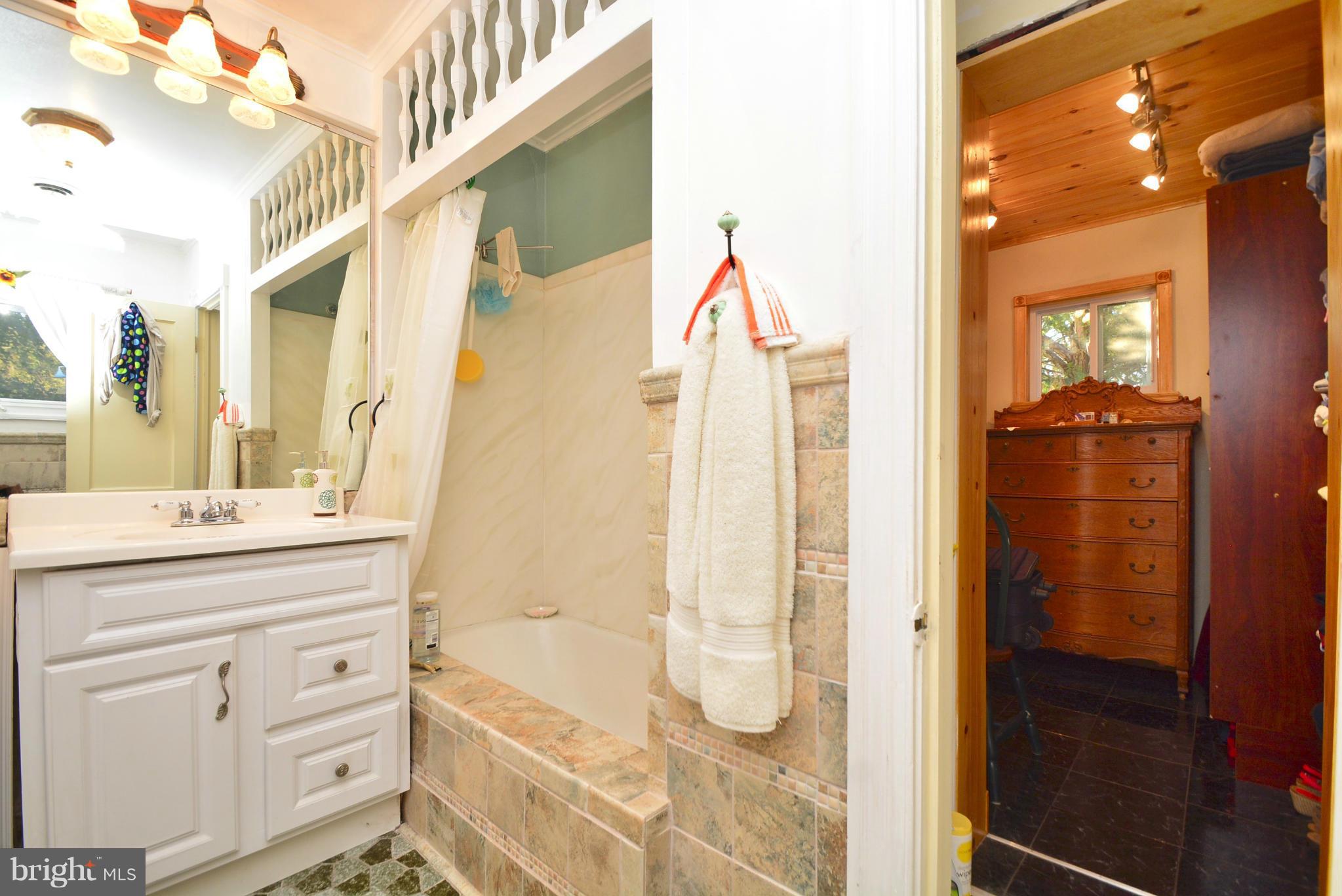 2110 Riverview Road Baltimore, MD 21221 - Photo 20 of 30 Bath