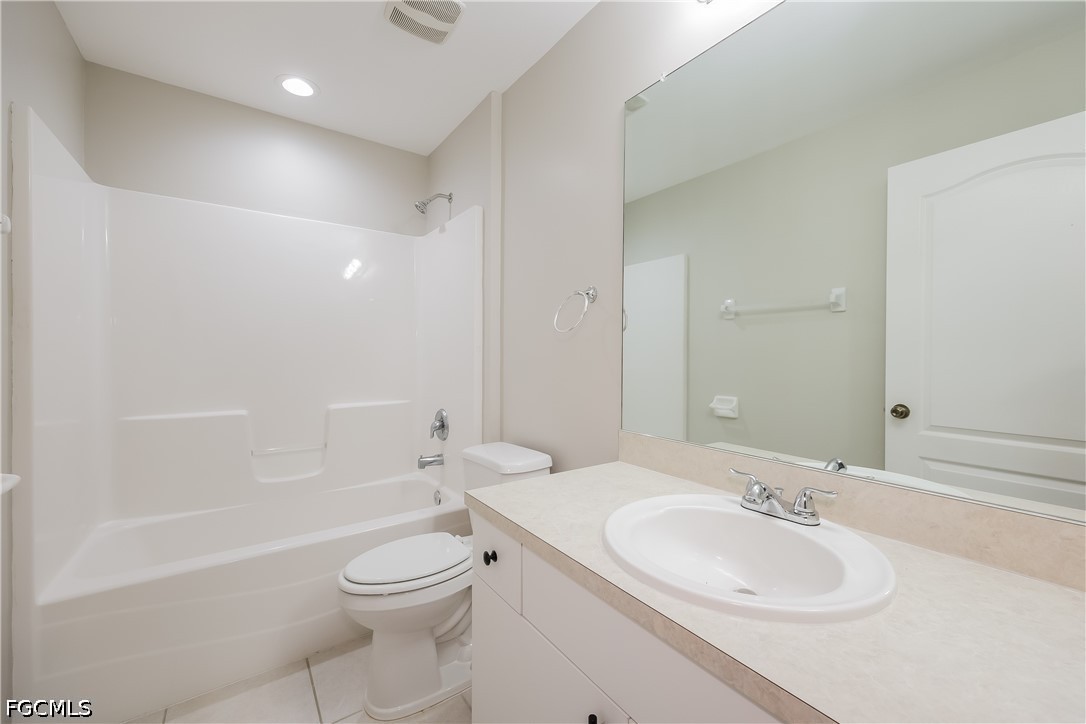 3312 38th Street Southwest Lehigh Acres, FL 33976 - Photo 12 of 15