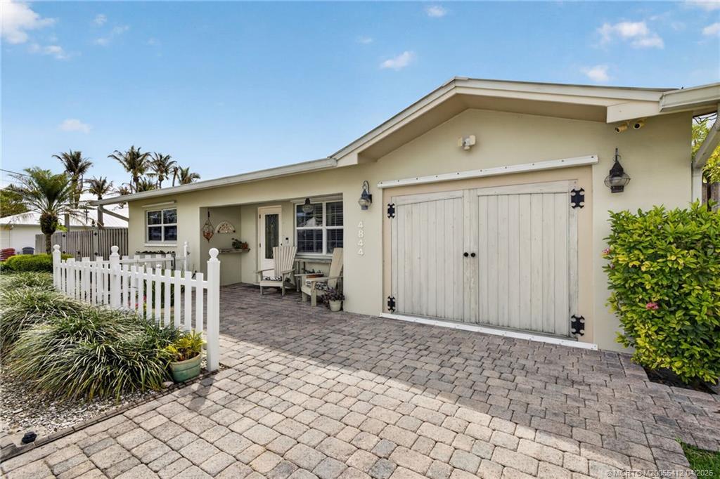4844 Southeast Pilot Way Stuart, FL 34997 - Photo 4 of 50