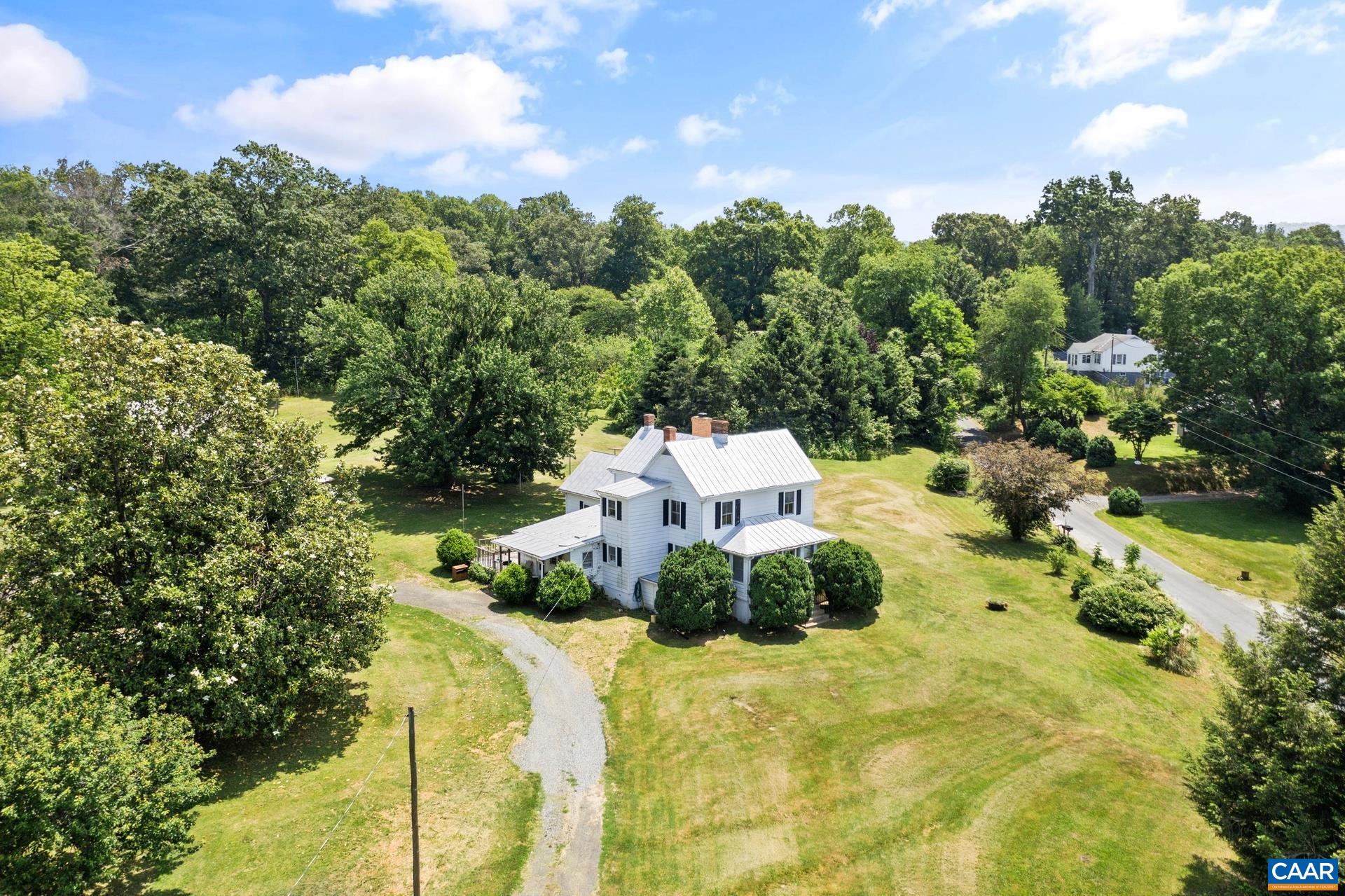 165 Shiloh Loop Faber, VA 22938 - Photo 5 of 33 a picture of a yard