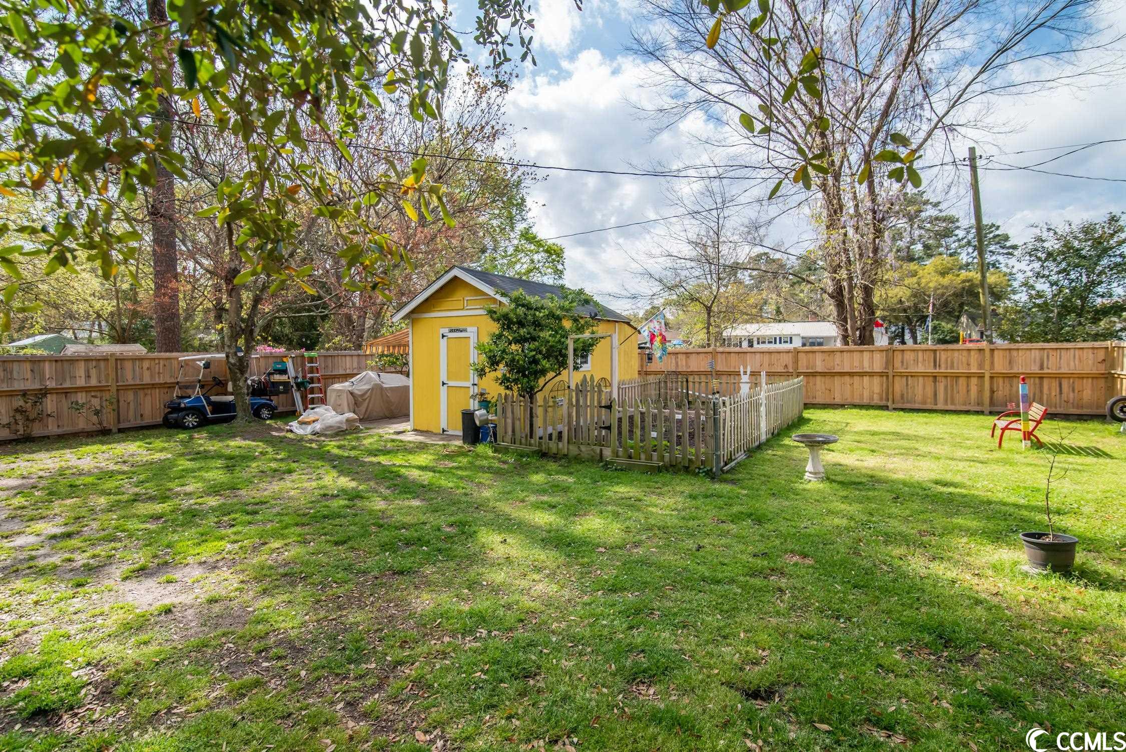 609 Britt Street Georgetown, SC 29440 - Photo 6 of 27