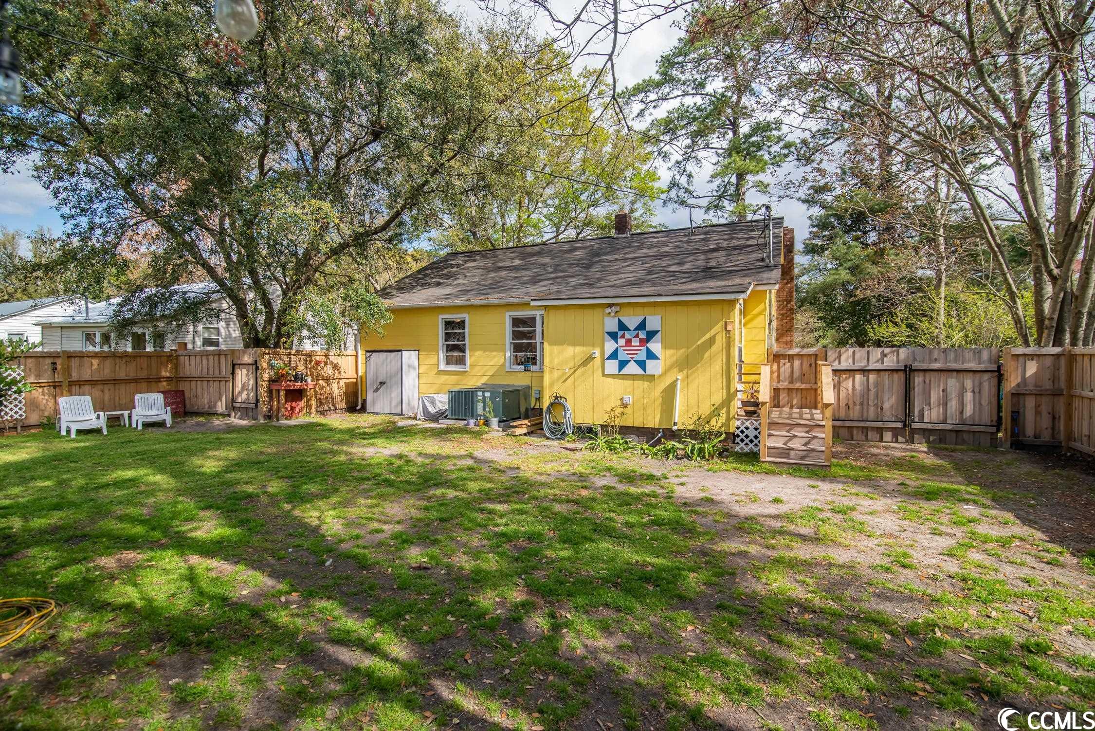 609 Britt Street Georgetown, SC 29440 - Photo 8 of 27