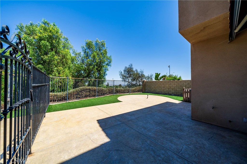 3306 Rochelle Lane Corona, CA 92882 - Photo 42 of 73