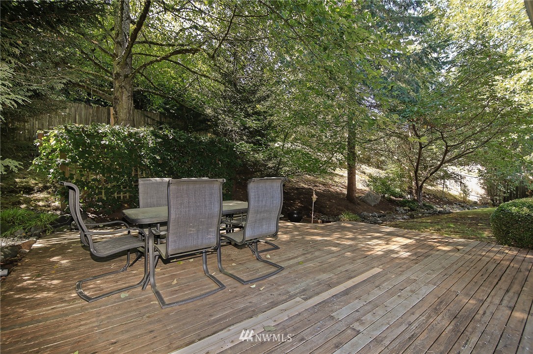 15619 140th Place Southeast Renton, WA 98058 - Photo 16 of 18 Gallery Image 16