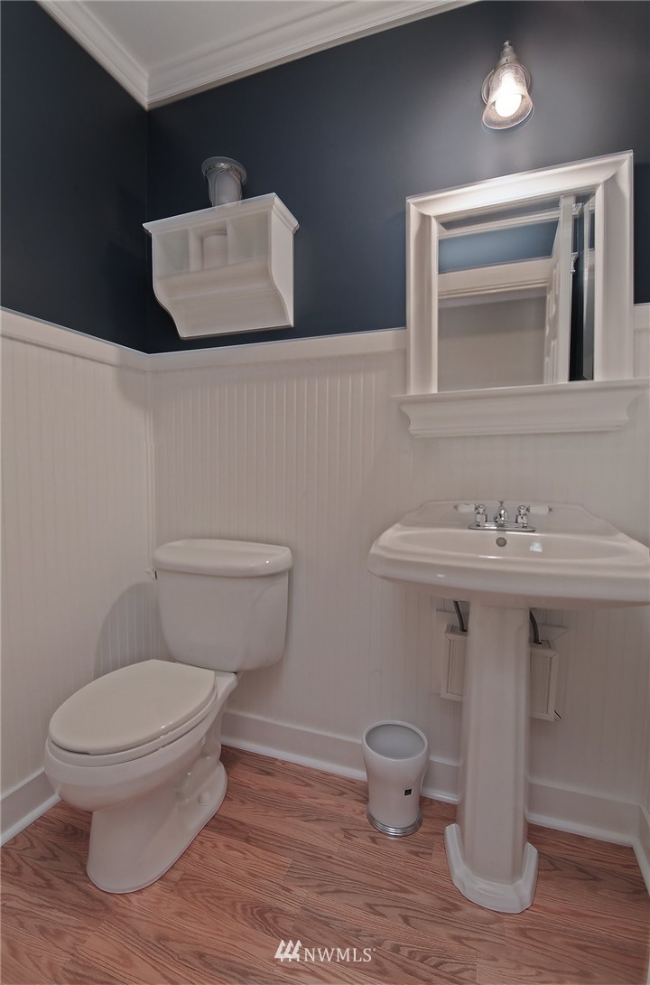 15619 140th Place Southeast Renton, WA 98058 - Photo 10 of 18 Gallery Image 10