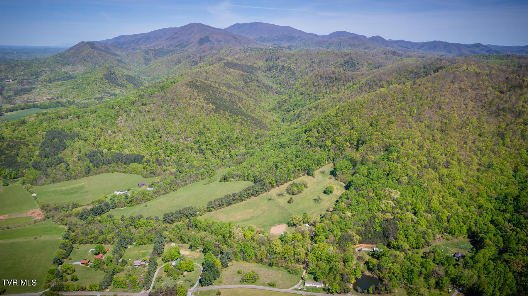 1025 Kitchen Branch Road Greeneville, TN 37743 - Photo 48 of 55 108