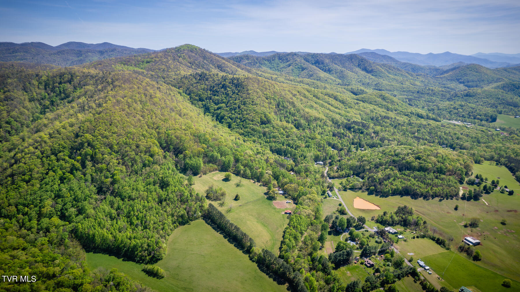 1025 Kitchen Branch Road Greeneville, TN 37743 - Photo 52 of 55 112