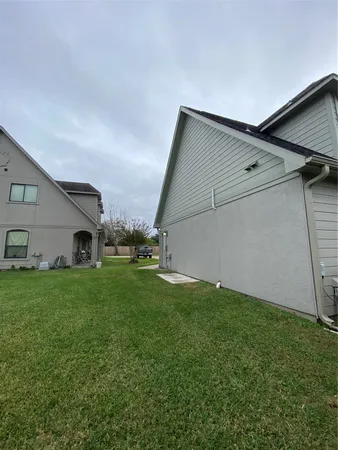 $1,250 | 18223 County Road 132, Unit 2, Pearland, TX 77581