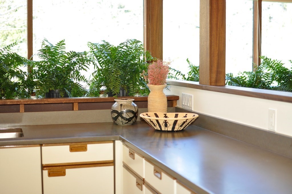 325 Pope Road Concord, MA 01742 - Photo 16 of 34