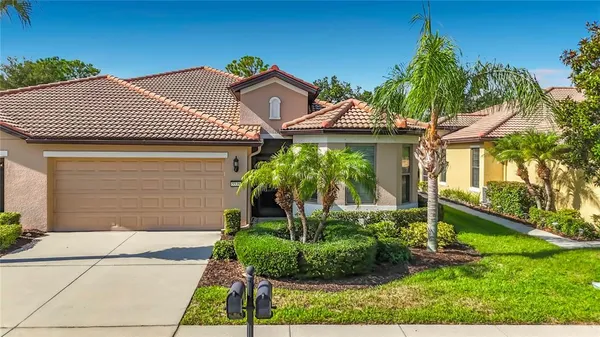 $334,900 | 5539 Sunset Falls Drive, Apollo Beach, FL 33572