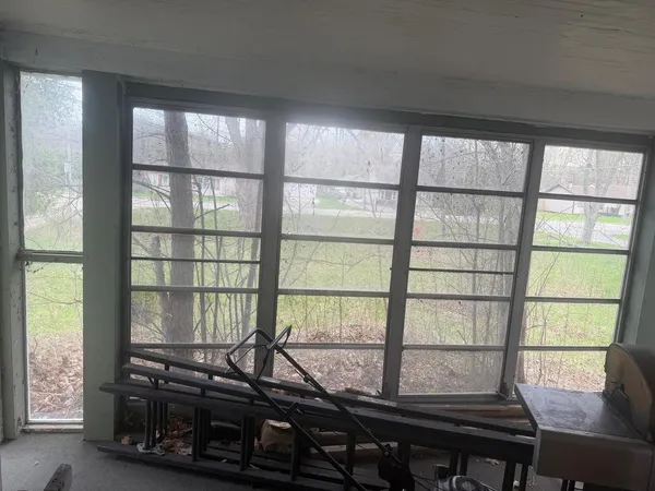 $299,999 | 10802 West Yorkhouse Road, Beach Park, IL 60087