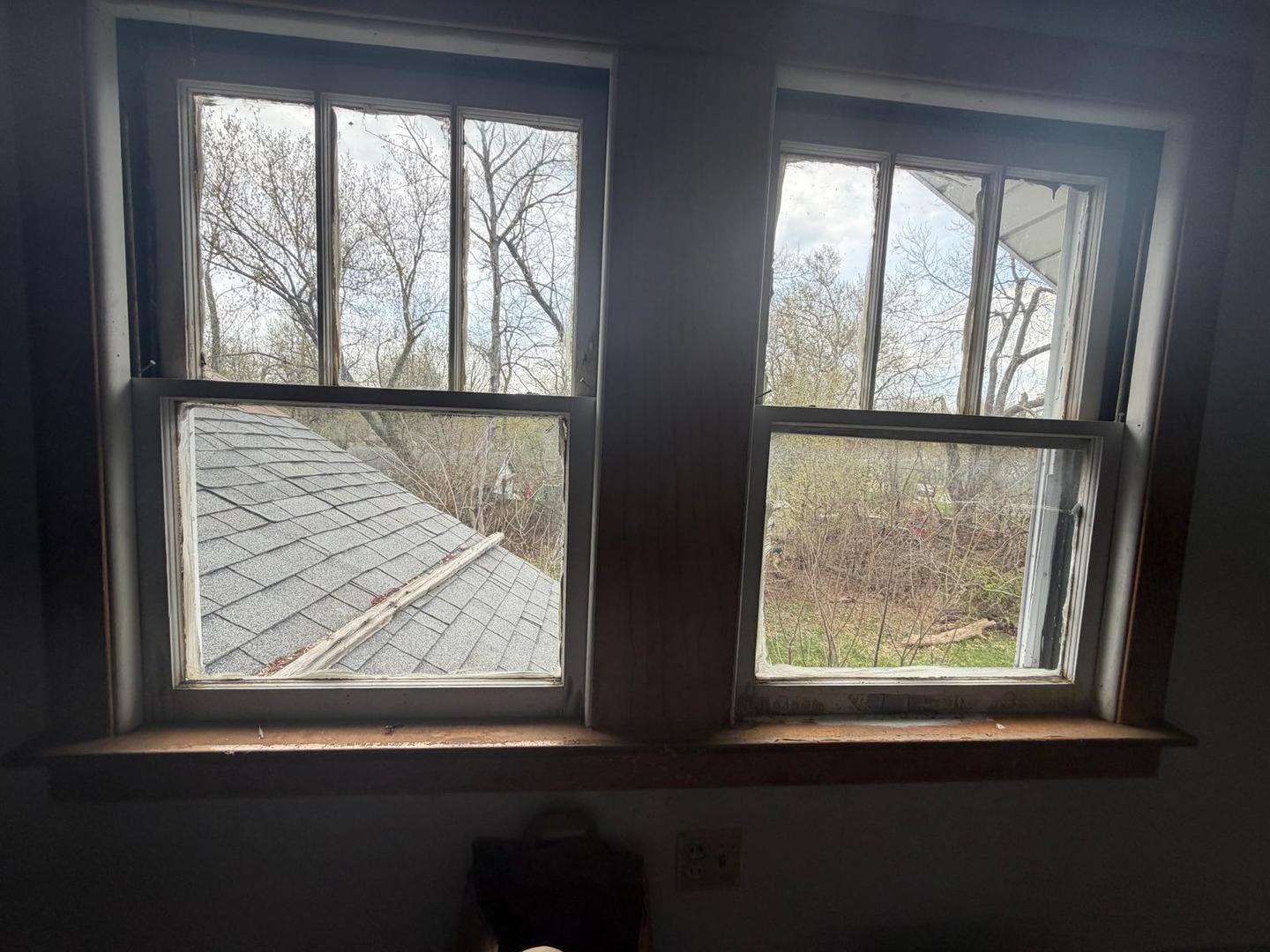 10802 West Yorkhouse Road Beach Park, IL 60087 - Photo 47 of 66 a view of a window in an empty room