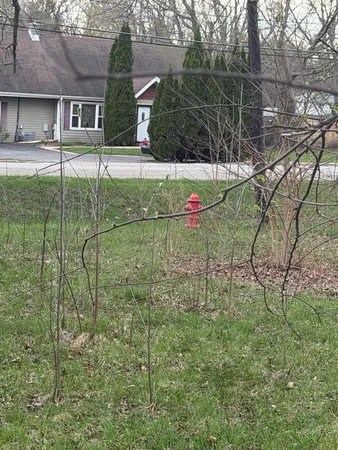 $299,999 | 10802 West Yorkhouse Road, Beach Park, IL 60087