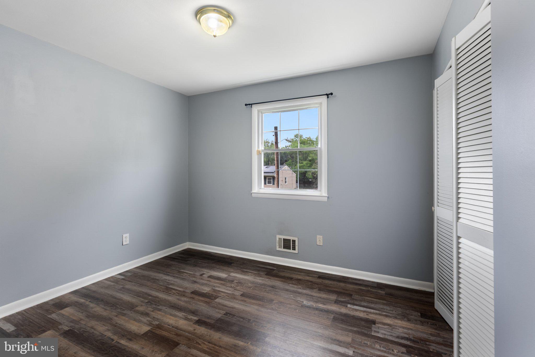 1107 Colony Ridge Road Odenton, MD 21113 - Photo 13 of 26 Bright and airy room with potential.