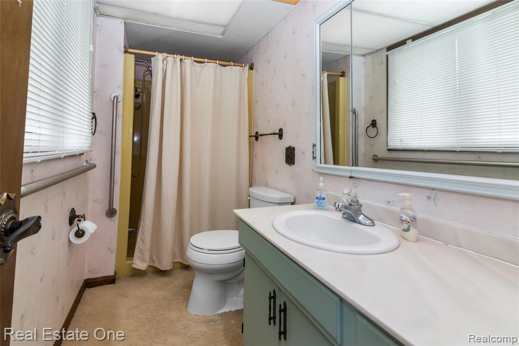 9050 Earhart Road South Lyon, MI 48178 - Photo 21 of 55