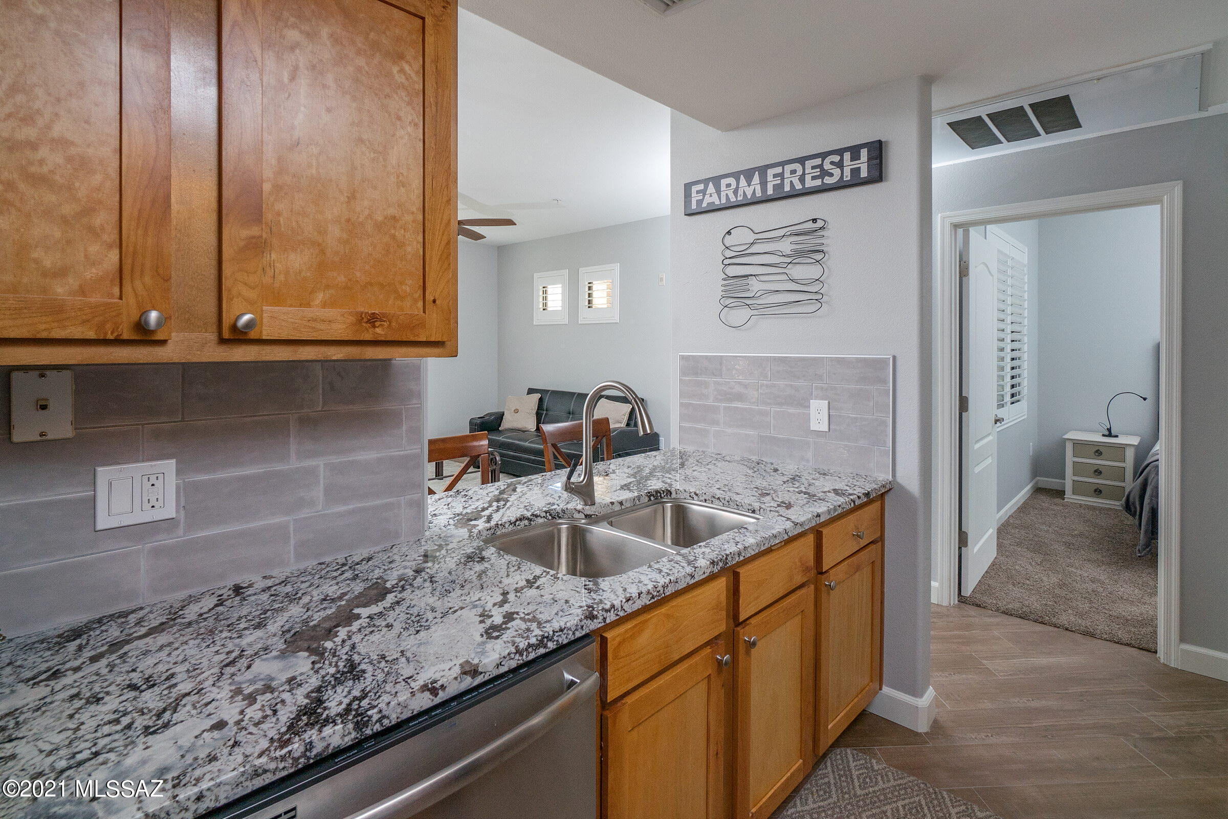2550 East River Road, Unit 5105 Tucson, AZ 85718 - Photo 2 of 20